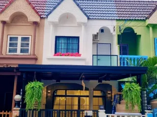 For sale 3 bedrooms townhouse in Bang Lamung, Chonburi