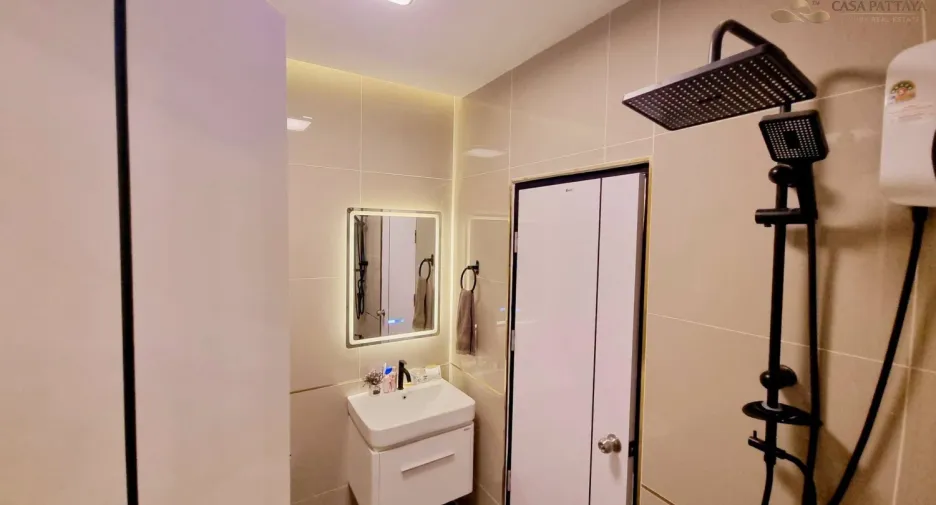 For sale 3 bedrooms townhouse in Bang Lamung, Chonburi