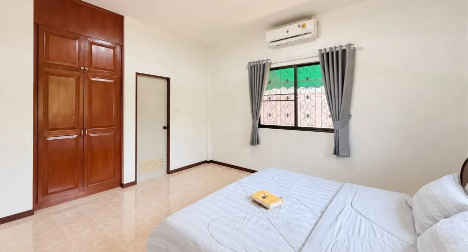Casa en alquiler de 2 habitaciones en Bang Lamung, Chonburi