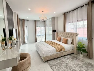 For sale 4 bedrooms villa in Bang Lamung, Chonburi