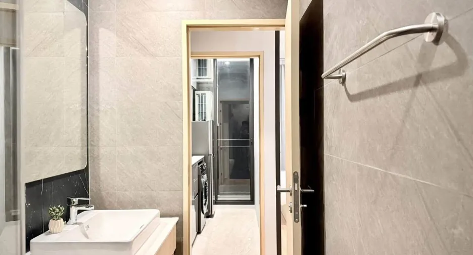 For rent 1 Beds condo in Bang Na, Bangkok
