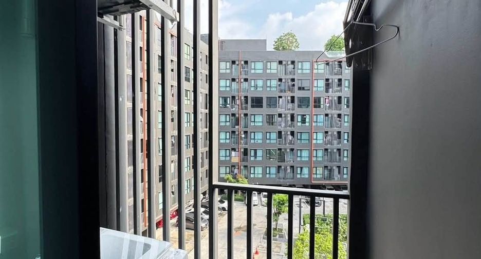 Condo en alquiler de 1 habitaciones en Bang Na, Bangkok