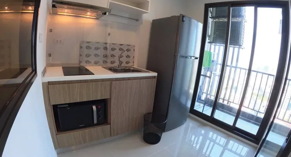 À vendre 1 chambre condo à Bang Sue, Bangkok