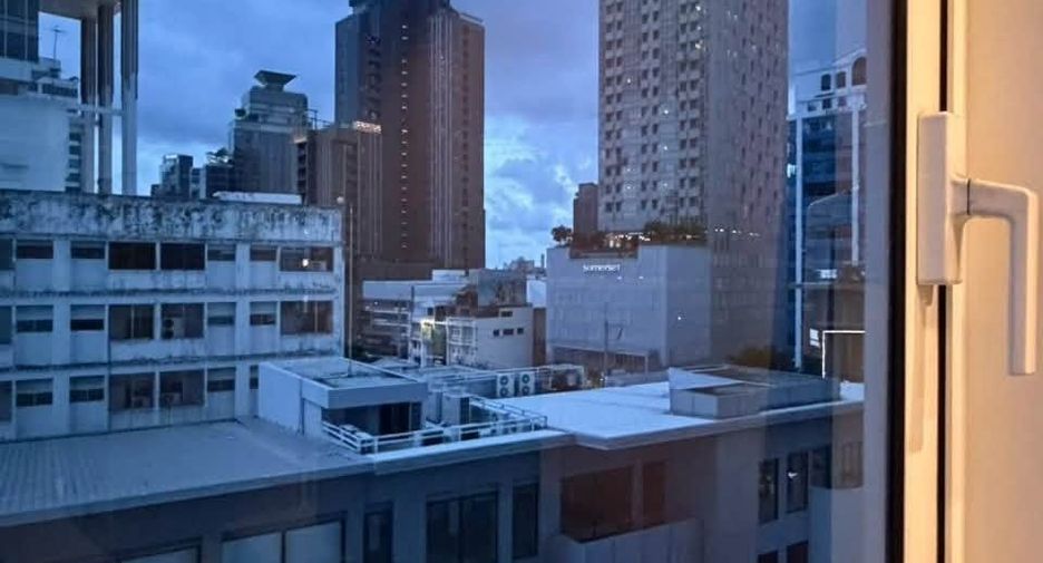 For rent 1 Beds condo in Watthana, Bangkok