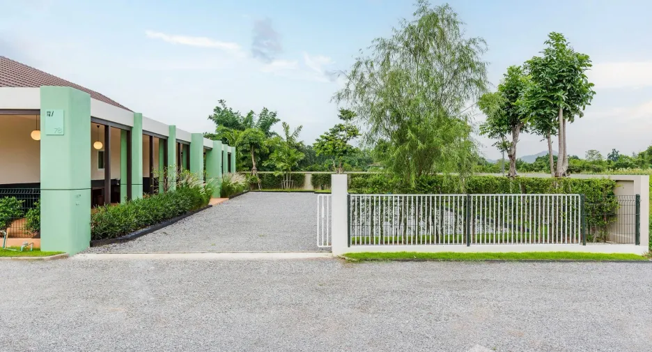 For rent 4 bedrooms house in Hua Hin, Prachuap Khiri Khan