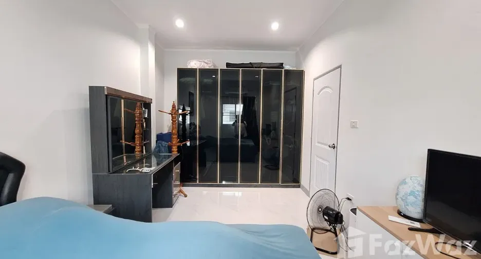For sale 28 ベッドルーム house in Mueang Udon Thani, Udon Thani