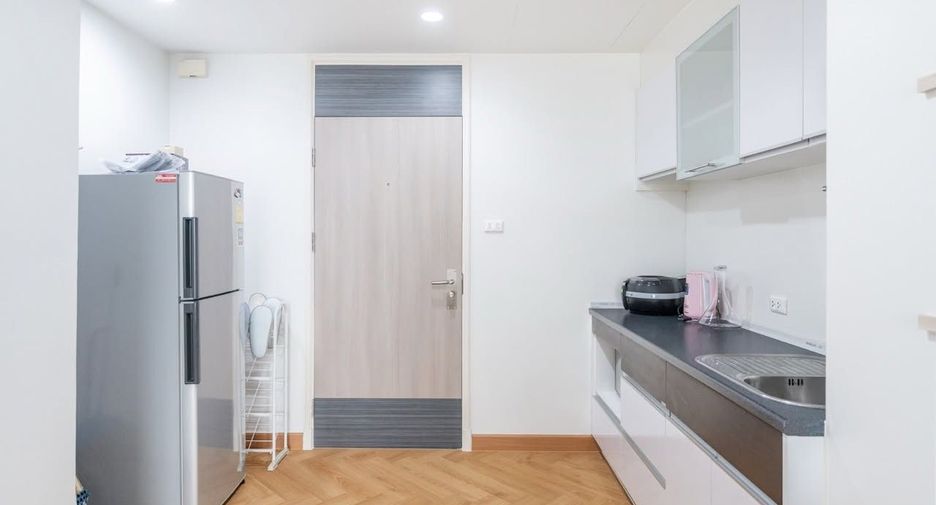 For sale and for rent 1 bed condo in Watthana, Bangkok