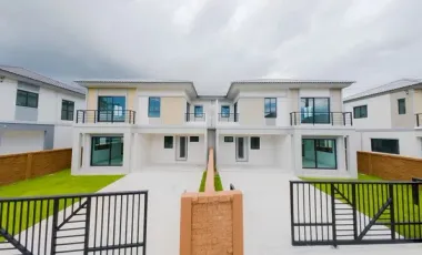 Casa en venta de 4 habitaciones en Thalang, Phuket