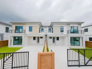 For sale 4 bedrooms house in Thalang, Phuket