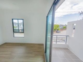 For sale 4 bedrooms house in Thalang, Phuket