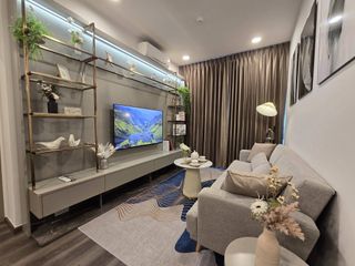 À louer 2 chambres condo à Huai Khwang, Bangkok