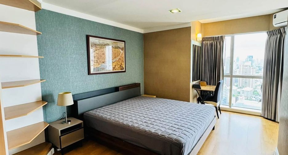 For rent 2 bedrooms condo in Khlong Toei, Bangkok