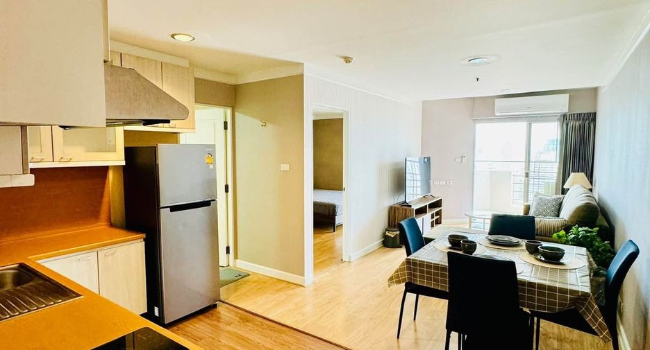For rent 2 bedrooms condo in Khlong Toei, Bangkok