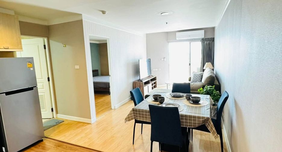For rent 2 bedrooms condo in Khlong Toei, Bangkok