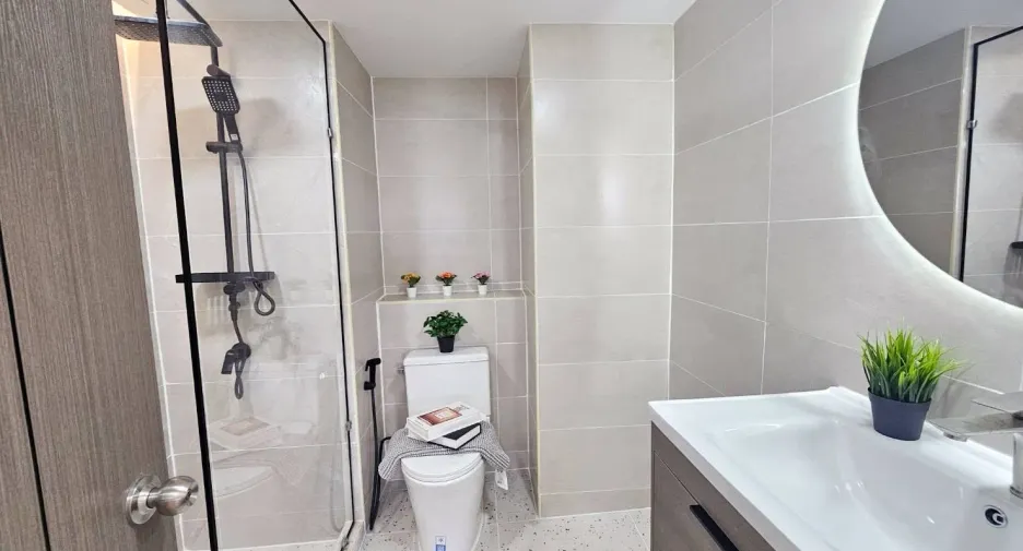 Condo en venta y en alquiler de 2 habitaciones en Phra Khanong, Bangkok