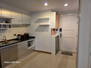 For sale 2 bedrooms condo in Huai Khwang, Bangkok