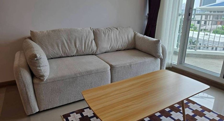 For sale 2 bedrooms condo in Huai Khwang, Bangkok