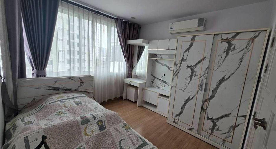 For sale 2 bedrooms condo in Huai Khwang, Bangkok