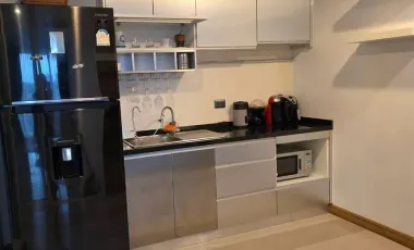 For sale 2 bedrooms condo in Huai Khwang, Bangkok