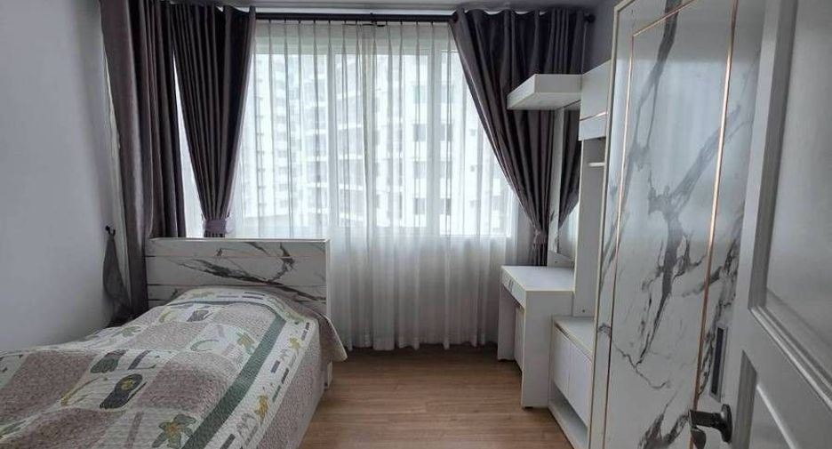 For sale 2 bedrooms condo in Huai Khwang, Bangkok
