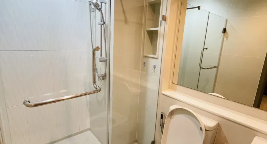 For rent 1 Beds condo in Huai Khwang, Bangkok