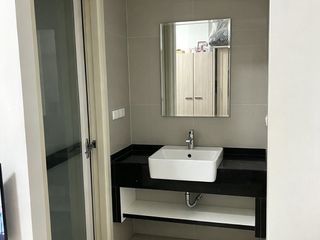 For sale 1 Beds condo in Wang Thonglang, Bangkok