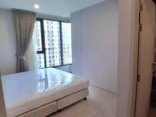 À louer 2 chambres condo à Phasi Charoen, Bangkok