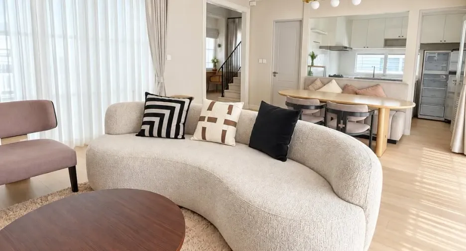 For rent 4 bedrooms house in Bang Phli, Samut Prakan