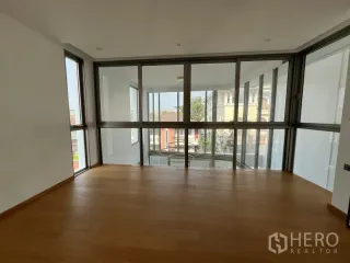 出租 和 出售 3 卧室 办公室 在 Chatuchak, 曼谷