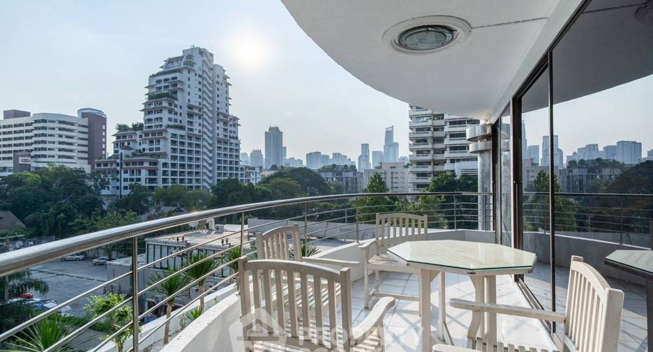 Condo en venta de 3 habitaciones en Watthana, Bangkok