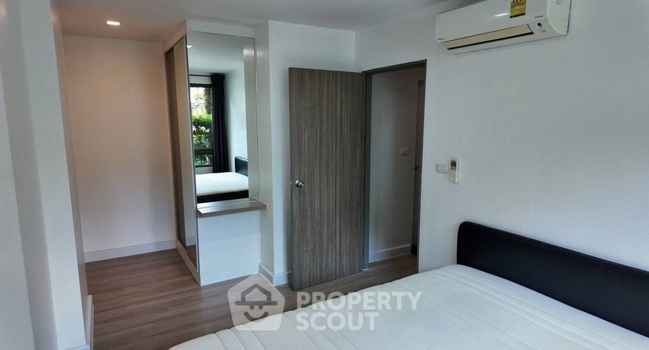 Condo en alquiler de 2 habitaciones en Huai Khwang, Bangkok