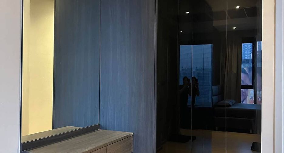 For rent 1 bed condo in Huai Khwang, Bangkok