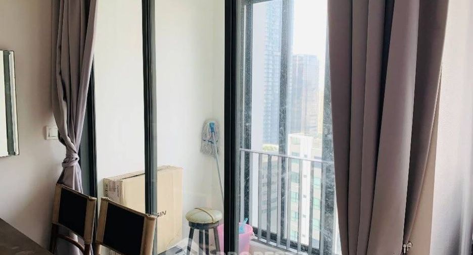 Wohnung zur Miete mit 2 Zimmer in Huai Khwang, Bangkok