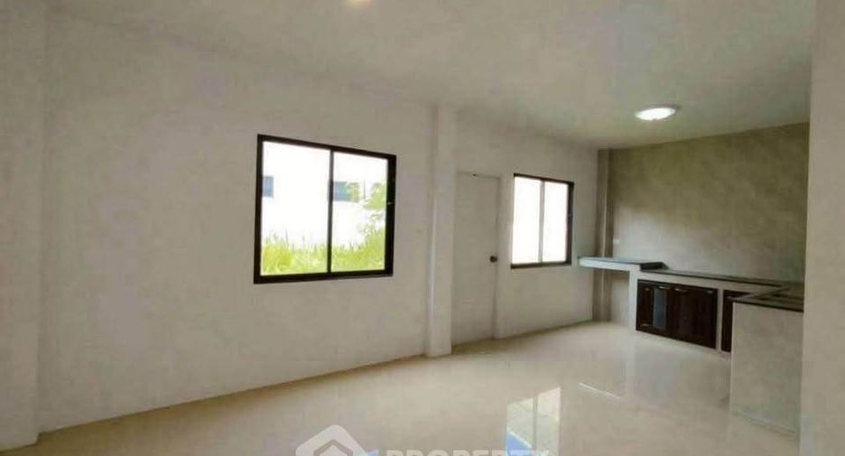 Casa en venta de 4 habitaciones en Mueang Chon Buri, Chonburi