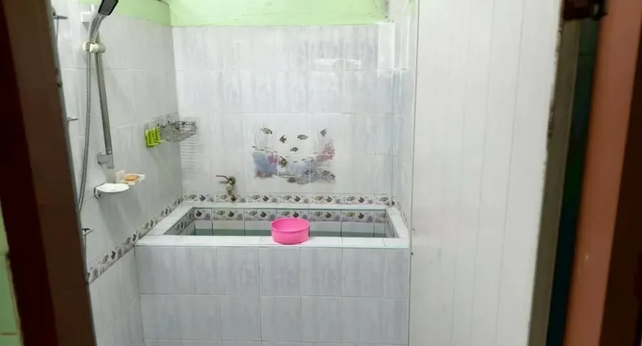 Haus zum Kauf mit 3 Zimmer in Phra Pradaeng, Samut Prakan