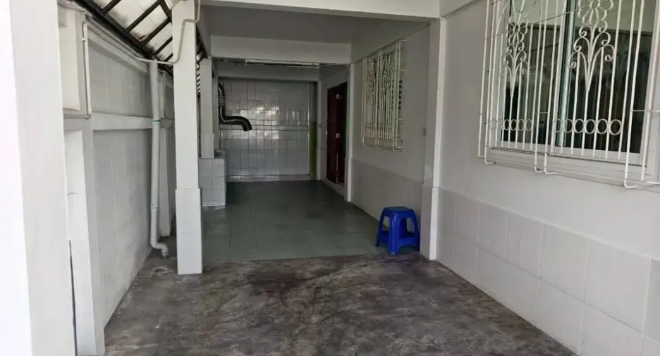 Haus zum Kauf mit 3 Zimmer in Phra Pradaeng, Samut Prakan