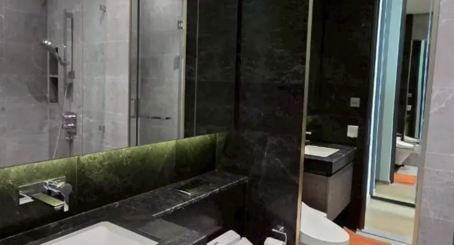 For sale 1 bed condo in Pathum Wan, Bangkok