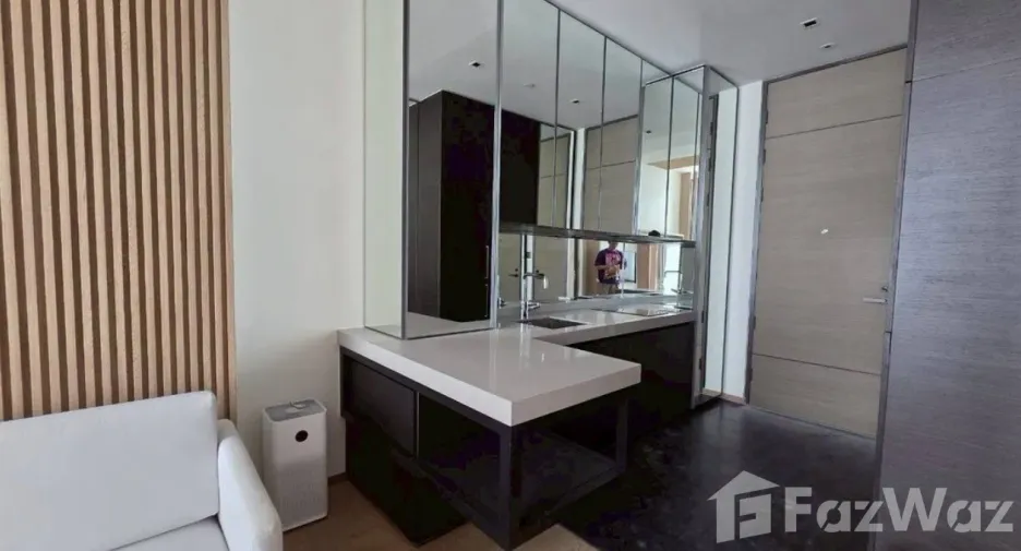 For sale 1 bed condo in Pathum Wan, Bangkok