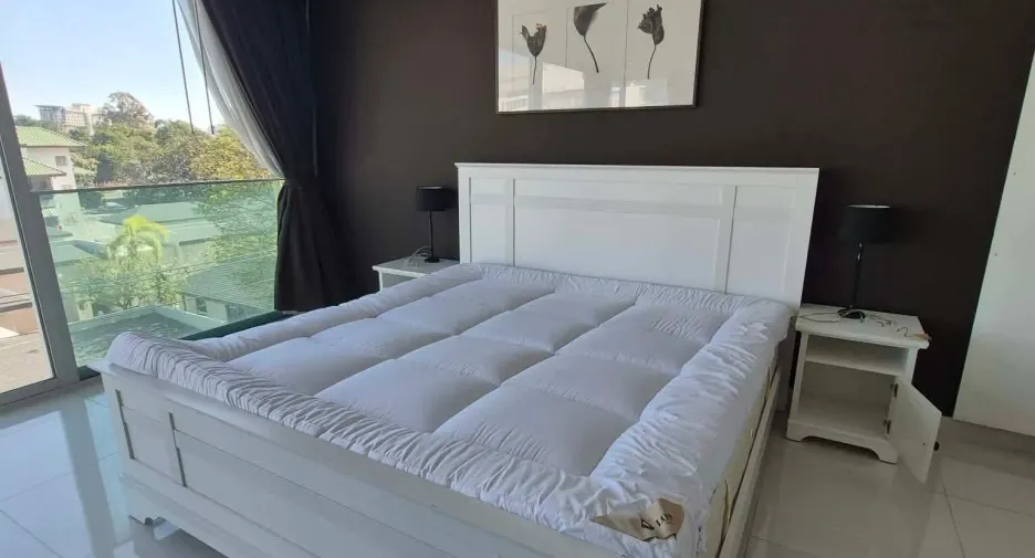 For rent 2 bedrooms condo in Bang Lamung, Chonburi
