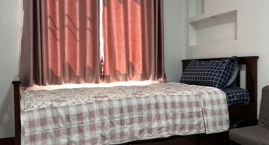 For rent 3 bedrooms townhouse in Mueang Chiang Mai, Chiang Mai