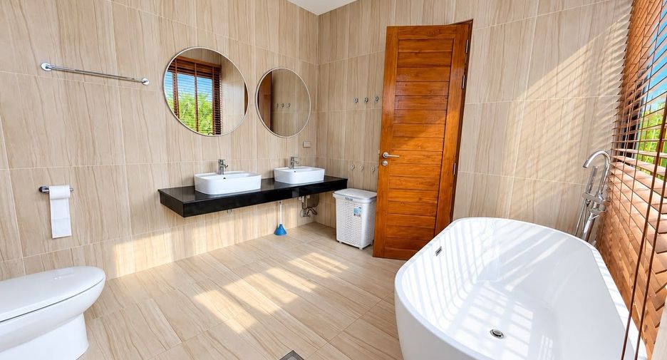 For sale and for rent 3 bedrooms villa in Ko Samui, Surat Thani
