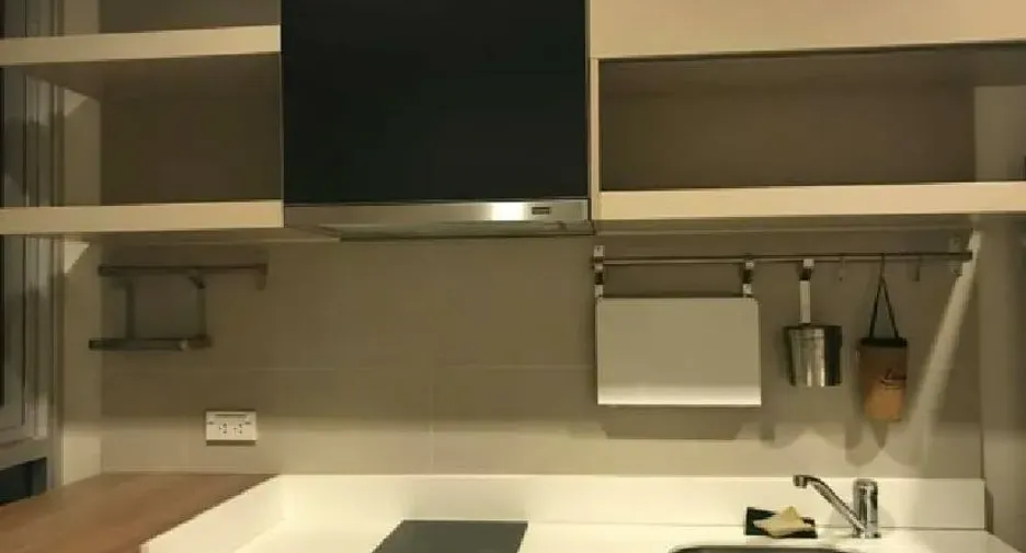 À vendre 1 chambre condo à Sathon, Bangkok