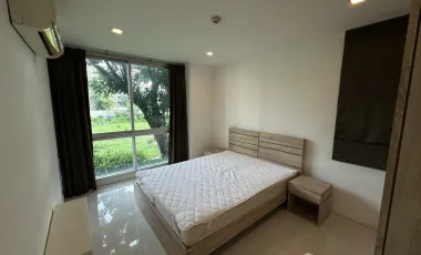 À louer 2 chambres condo à Phra Khanong, Bangkok