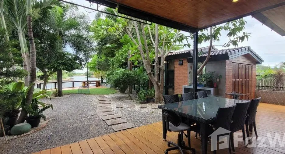 For sale 5 bedrooms villa in Pran Buri, Prachuap Khiri Khan