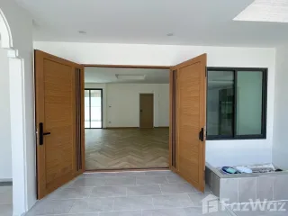 出售 5 卧室 独立屋 在 Wang Thong Lang, 曼谷