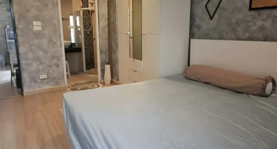 For rent 2 ベッドルーム condo in Wang Thonglang, Bangkok