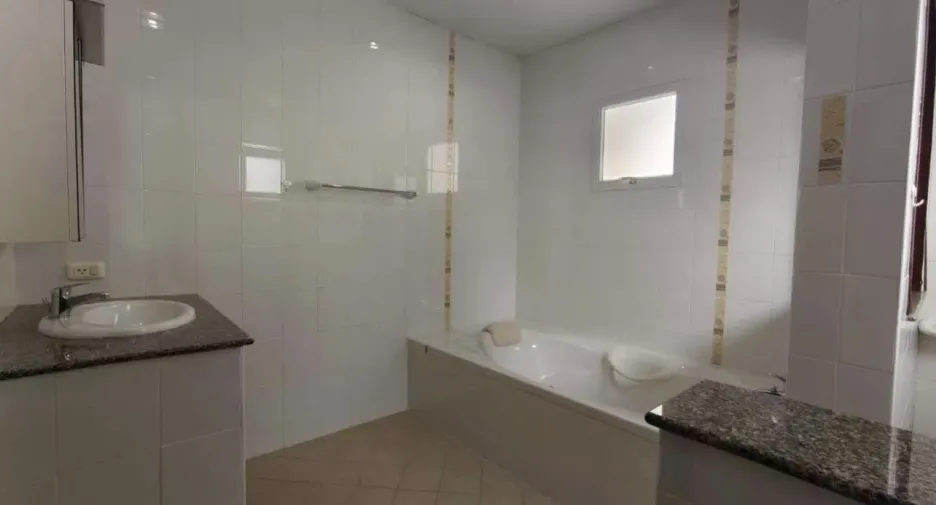 For rent 2 bedrooms villa in Bang Lamung, Chonburi
