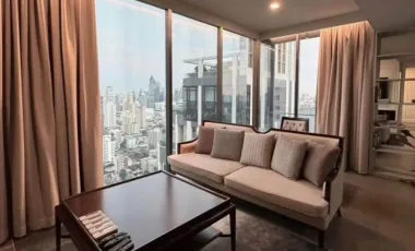 For rent 3 bedrooms condo in Khlong Toei, Bangkok