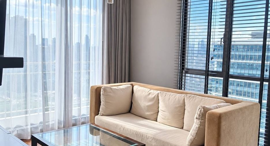 For rent 2 bedrooms condo in Watthana, Bangkok