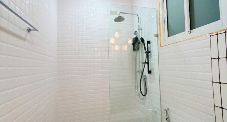 Reihenhaus zur Miete mit 1 Zimmer in Mueang Phuket, Phuket